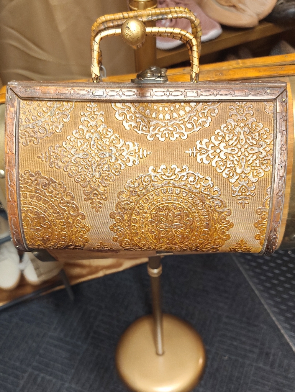 Japanese butterfly box purse - Picture 6 of 8